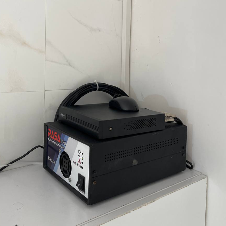 دستگاه یو پی اس یک کاوا لاین دو باتری مدل دی سی برند رسا استوک